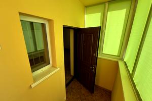 комерційна за адресою Волошкова вул., 30