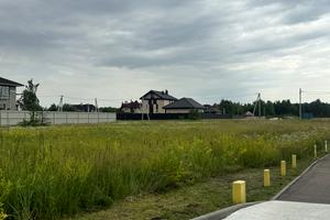 участок по адресу с. Плюты, Луговий