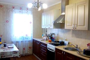 квартира за адресою Героїв України просп. (Героїв Сталінграду), 75В