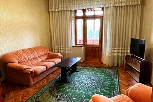 квартира по адресу Дмитрия Яворницкого просп. (Карла Маркса), 90