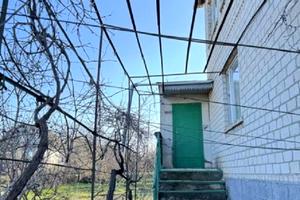 дом по адресу Горіхова