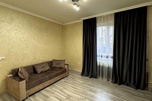квартира за адресою Богдана Хмельницького вул., 52