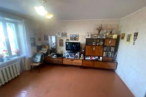 квартира за адресою Водопровідна вул., 28/2