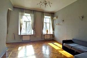 квартира за адресою Вільгельма Габсбурга пров., 8