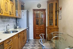 квартира за адресою Павла Тичини просп., 8