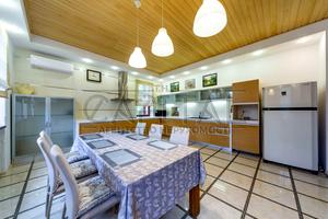 будинок за адресою Курортна вул., 9