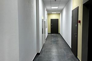 комерційна за адресою Івана Сокура, 1