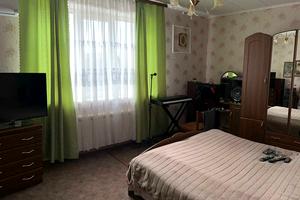 будинок за адресою Миколи Амосова вул. (Омська), 9