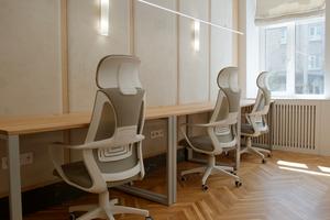 комерційна за адресою Князів Острозьких вул. (Московська), 29-Б