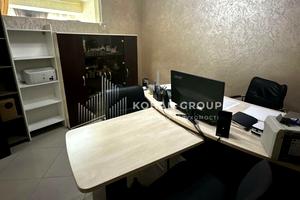 комерційна за адресою Панаса Мирного вул., 102/2