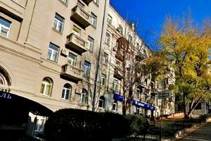комерційна за адресою Шовковична вул., 38