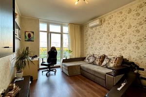 квартира за адресою Сім'ї Кульженків вул. (Петра Дегтяренка), 31-А