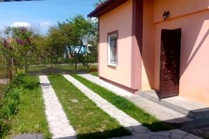 будинок за адресою с. Підрясне, Центральна