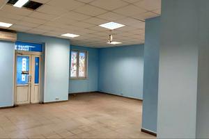 комерційна за адресою Івана Дяченка вул., 20Б