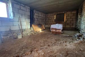 будинок за адресою Квітнева