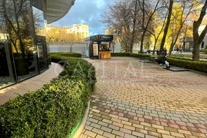 комерційна за адресою Польова вул., 24-Д