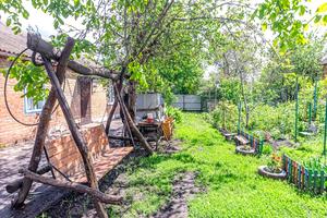 будинок за адресою Центральна, 1
