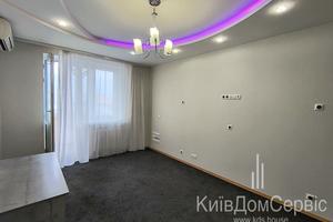 комерційна за адресою Микільсько-Слобідська вул., 2-В