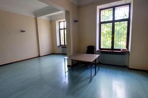 комерційна за адресою Французький бульв., 11б
