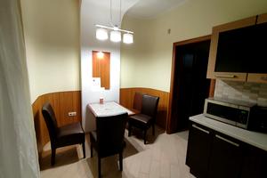 квартира за адресою Шота Руставелі вул., 7
