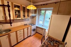 квартира за адресою Космонавтів вул., 25/2