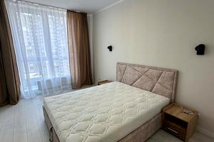 квартира по адресу Ревуцкого ул., 40-В