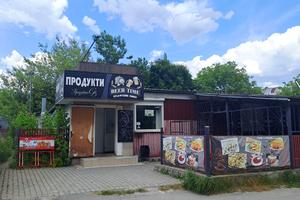 комерційна за адресою Покутська вул., 2