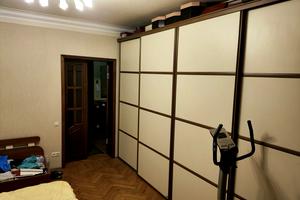 квартира за адресою Конституції пл., 2/2
