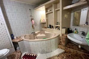 квартира за адресою Космічна вул., 124