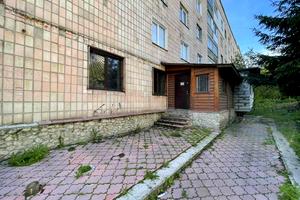 комерційна за адресою Б. Лепкого вул., 14