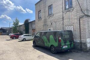 комерційна за адресою Віскозна вул., 4д