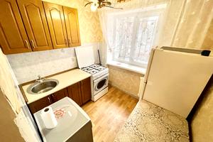 квартира за адресою Олексія Вадатурського вул. (Маршала Малиновського), 61