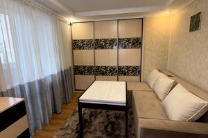 квартира за адресою Злуки просп., 53