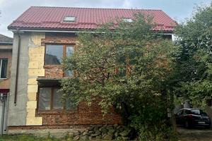будинок за адресою Степана Бандери вул.