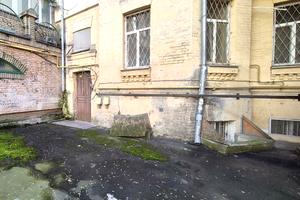 коммерческая по адресу Саксаганского ул., 92