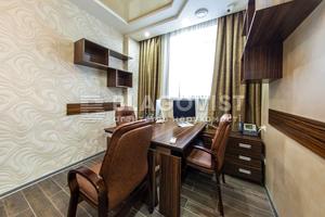 комерційна за адресою Саксаганського вул., 68/21