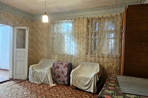 будинок за адресою с. Довжок, Садова