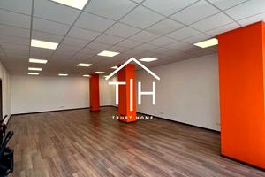 комерційна за адресою Костянтинівська вул., 75
