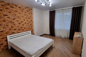 квартира по адресу Академика Глушкова просп., 9-Д