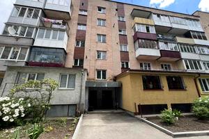 квартира по адресу Злуки просп., 13