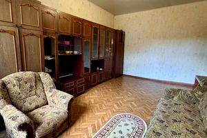 квартира за адресою Академіка Чекмарьова вул., 7
