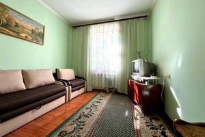 квартира за адресою Богдана Хмельницького вул., 82