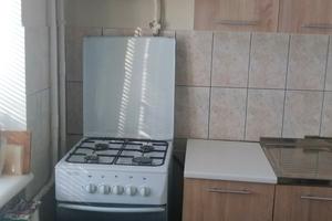 квартира за адресою вул. Грушевського, 4