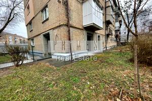 коммерческая по адресу Олександра Копиленка ул., 3