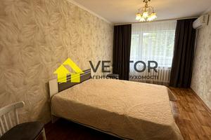 квартира за адресою Хорольський пров., 18