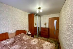 квартира по адресу Космонавтов ул., 77а