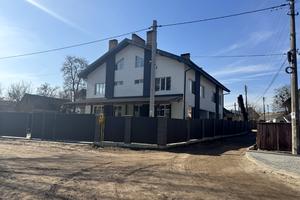 будинок за адресою Озерна вул.