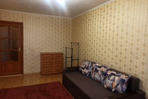 квартира за адресою Зої Гайдай вул., 9-А