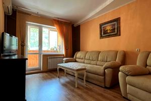 квартира за адресою Красносільського вул., 75