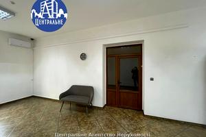 комерційна за адресою Шевченка, 25